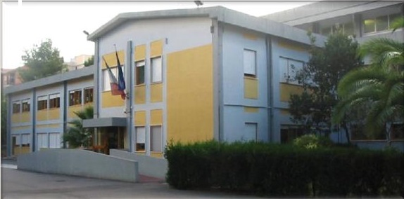 Famiglie in rivolta a Cagliari, 800 firme per salvare la scuola “Lilliu”