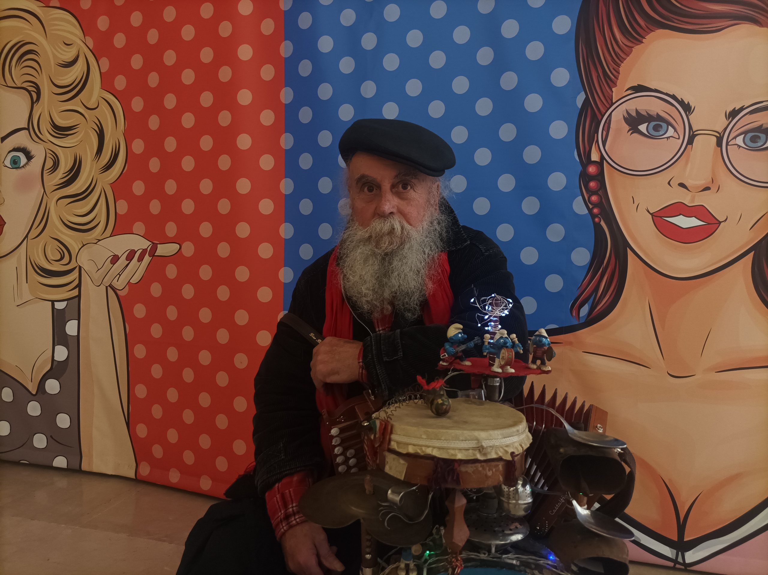 Sergio, musicista solitario nella Città Mercato abbandonata: “Ricordo le scale mobili strapiene e famiglie felici”