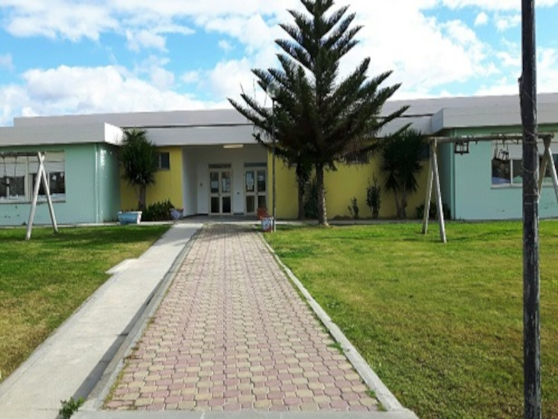 Quartu, vacanze più lunghe per gli studenti di via Bonn: niente riscaldamento e tutti a casa