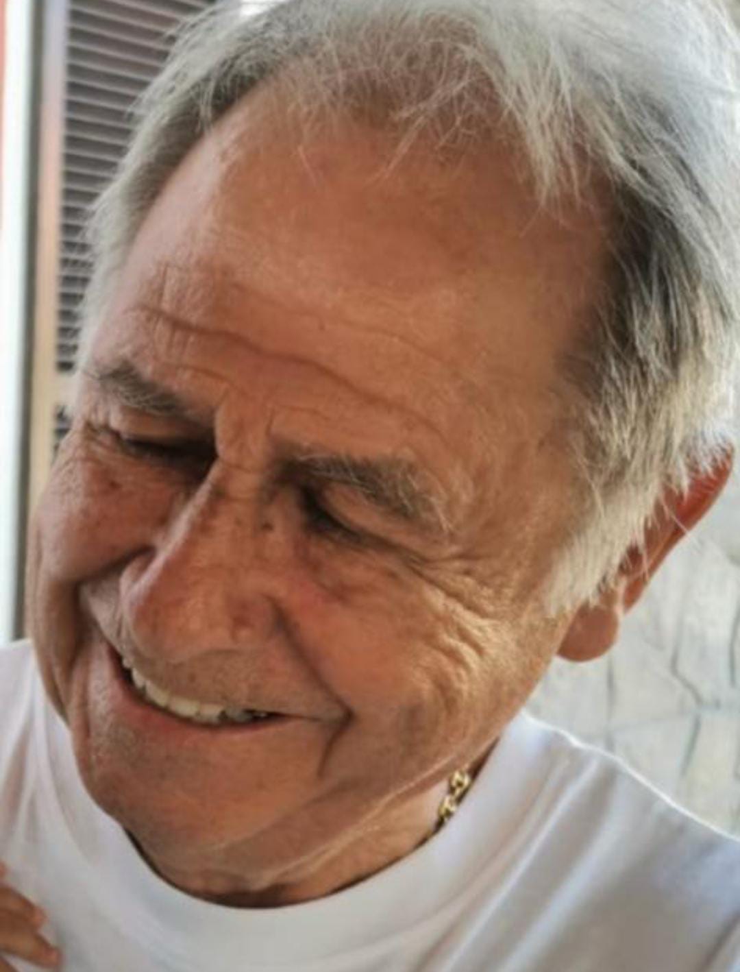 La moglie, i figli e gli adorati nipoti annunciano la scomparsa di Romano Pillai