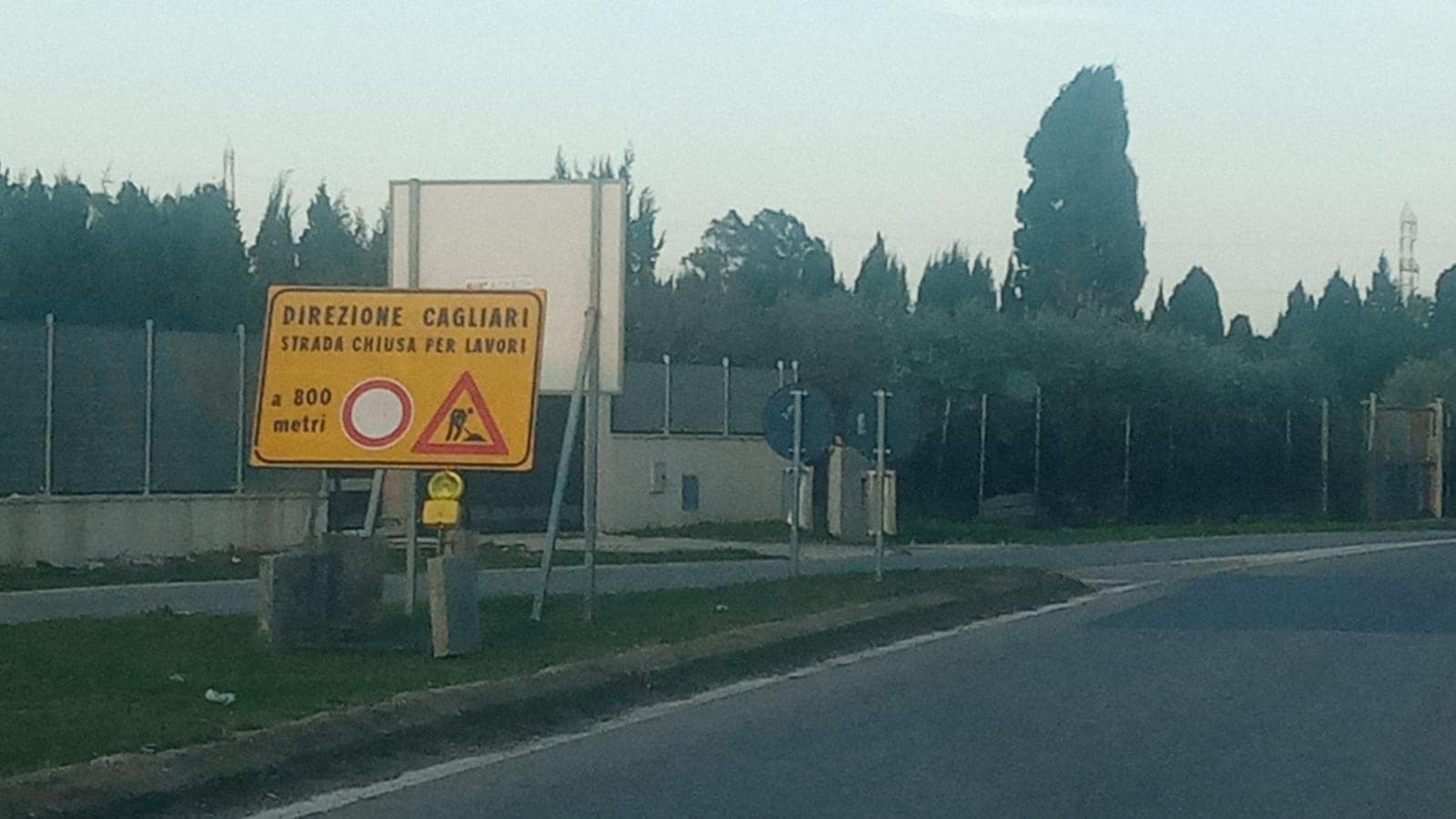 Lavori per la nuova 195: chiude la strada di Campu de Argiolas a Capoterra