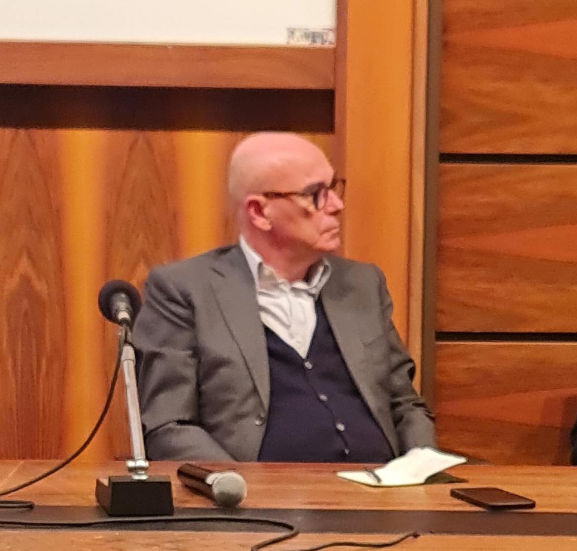 Soru: “Una legge per la scuola per i prossimi venti anni, il tempo di un curriculum che va dalle primarie al master dopo laurea”