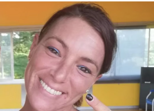 Donna di 41 anni trovata morta, si cerca il marito 