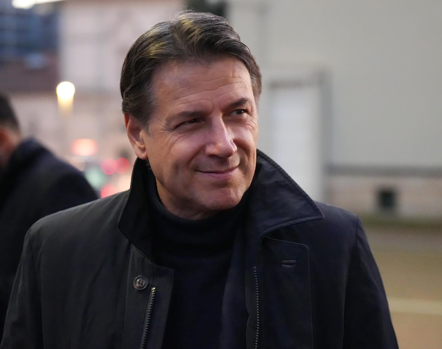 Conte dall’alto dei 5 stelle massacra il Pd, in Sardegna Comandini e Todde tacciono