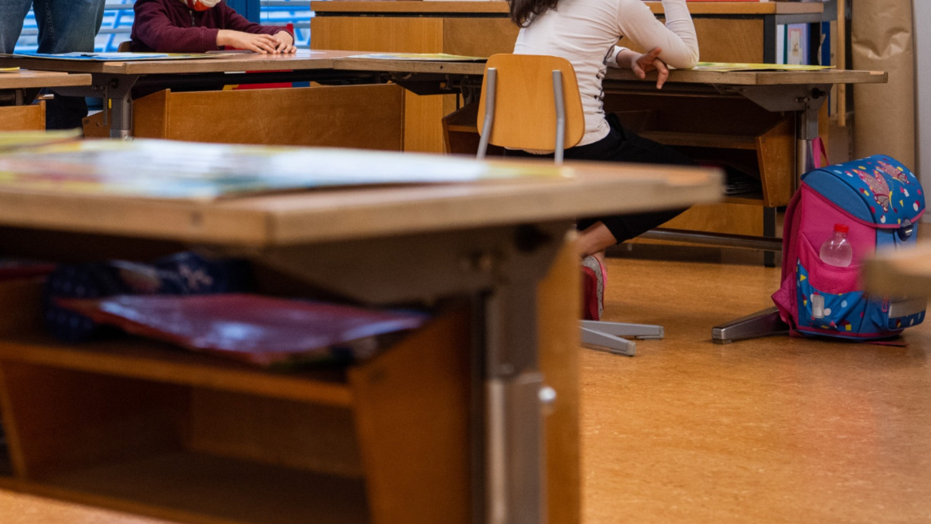 Aggredisce due insegnanti e le manda in ospedale, studente minorenne nei guai nell’Oristanese