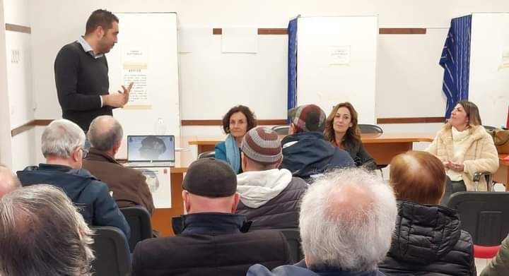 Escola, manipolazione relazionale nel mondo del lavoro