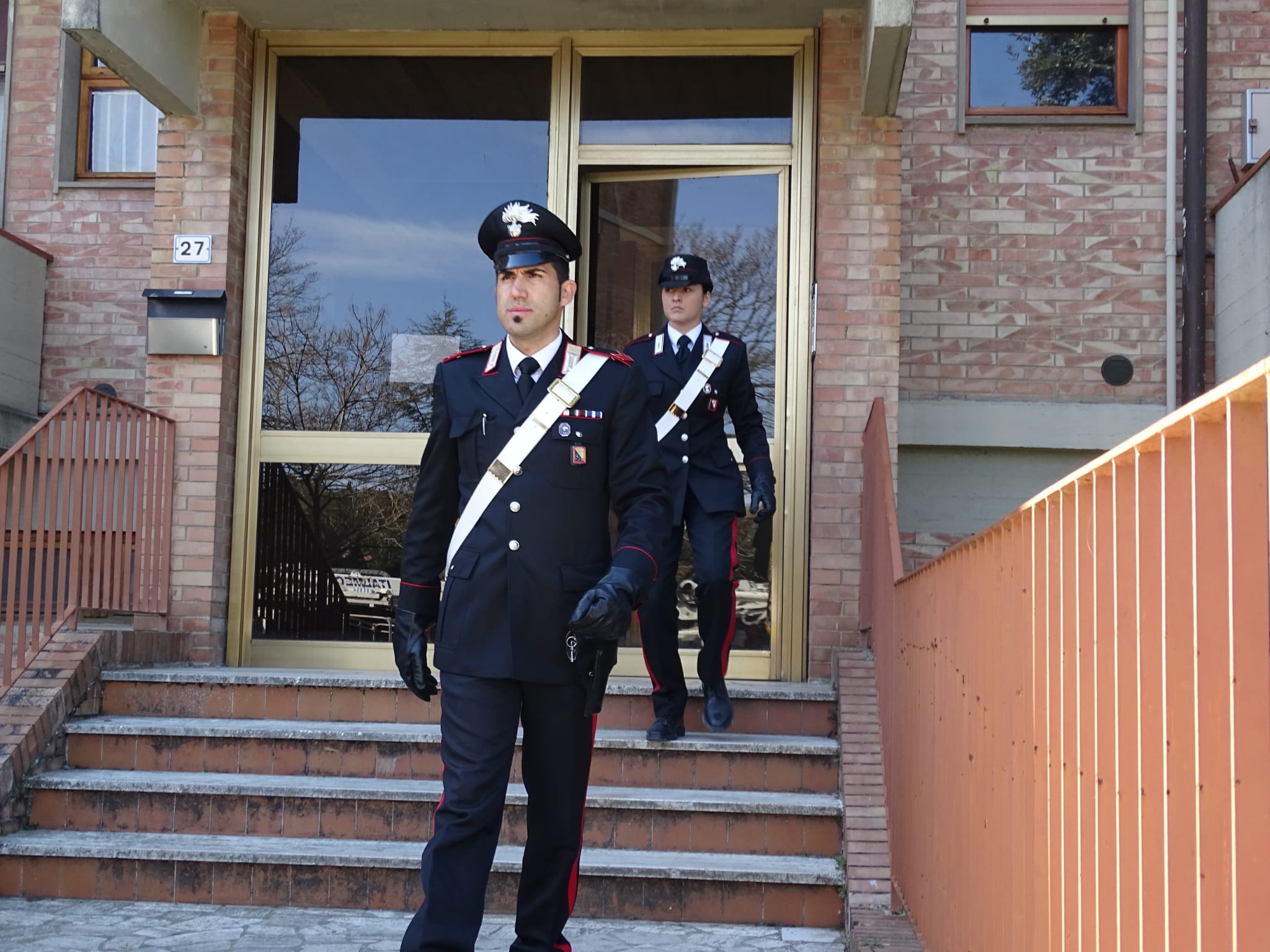 Cagliari, minaccia di morte la sorella in presenza del nipote minorenne: arrestato