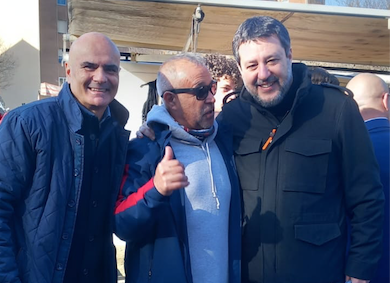 Cagliari, Salvini contestato al mercato di via Quirra: “Adesso non puzziamo più, vero”?
