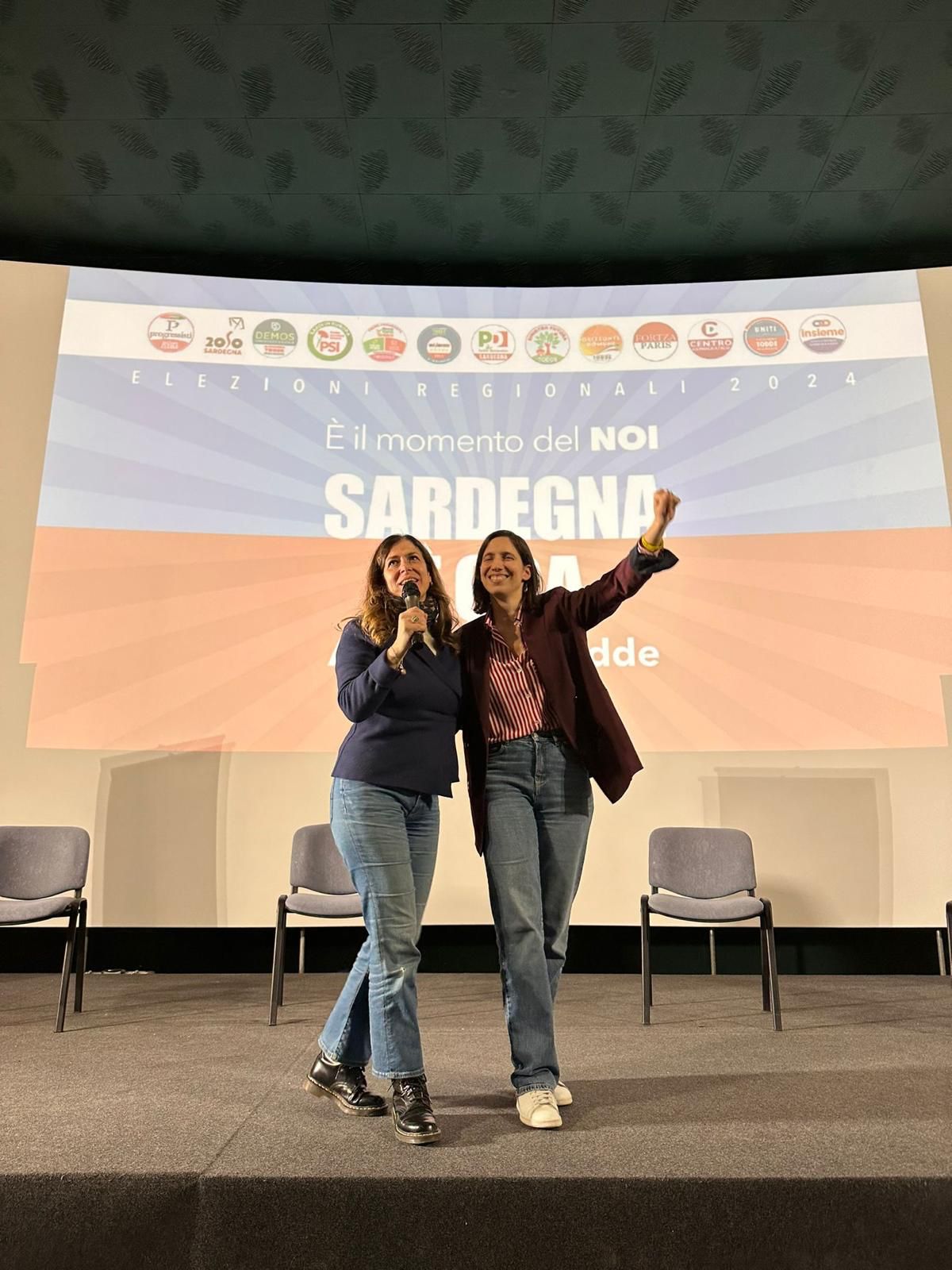 Elly Schlein in Sardegna per tirare la volata a Todde: “Noi unici a poter vincere contro centrodestra”