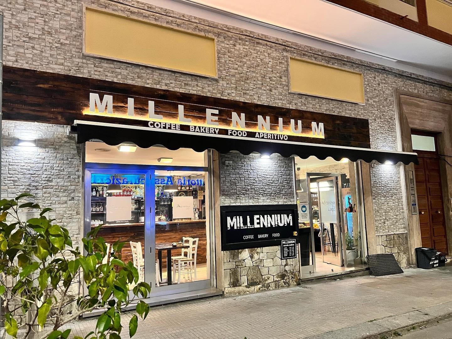 Non rinnova la concessione, mille euro di multa e locale chiuso 8 giorni: stangata al Millennium a Cagliari