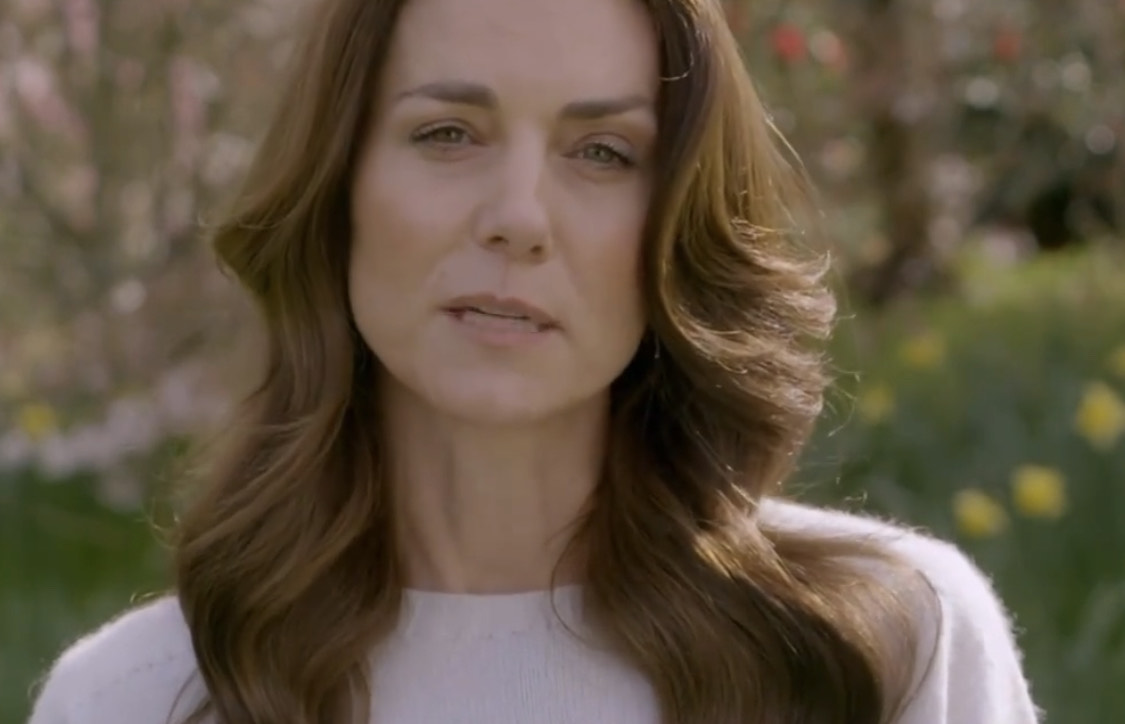 Kate Middleton rivela di avere il cancro: “Ho iniziato la chemioterapia preventiva”