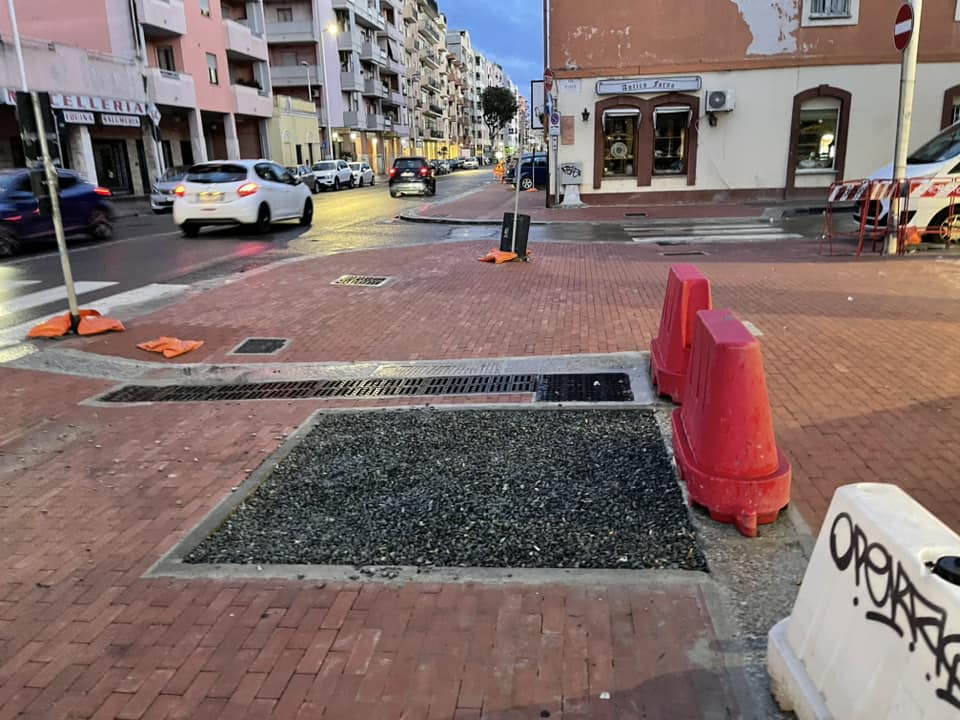Cagliari, il nuovo viale Sant’Avendrace prende lentamente forma: marciapiedi più larghi e meno parcheggi