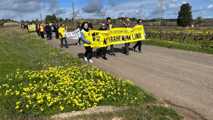 Selargius, nuovo sit-in di protesta contro la mega centrale di Terna