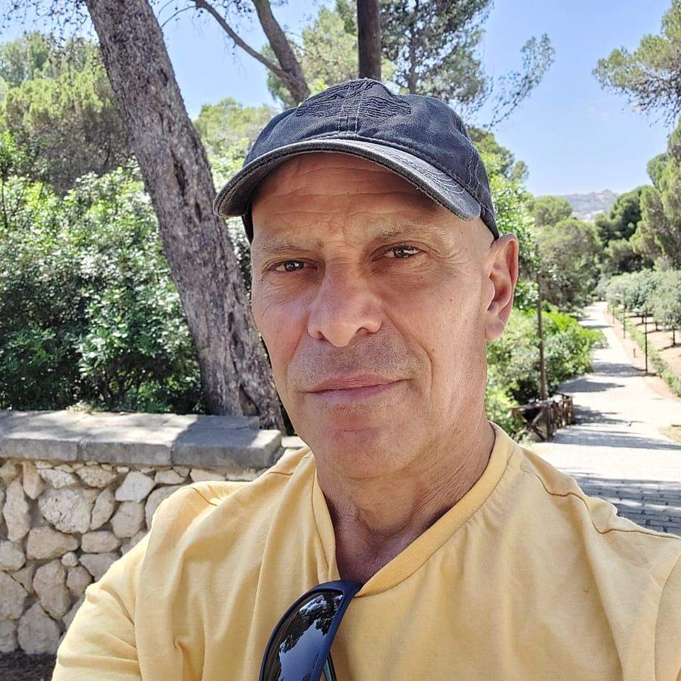 Cagliari, l’odissea di un disabile: “Senza casa e costretto a pagare 500 euro per essere curato”