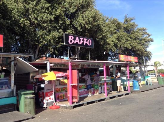 Cagliari, ok al piano degli ambulanti: i camion bar del Cavalluccio Marino trasferiti davanti alle saline