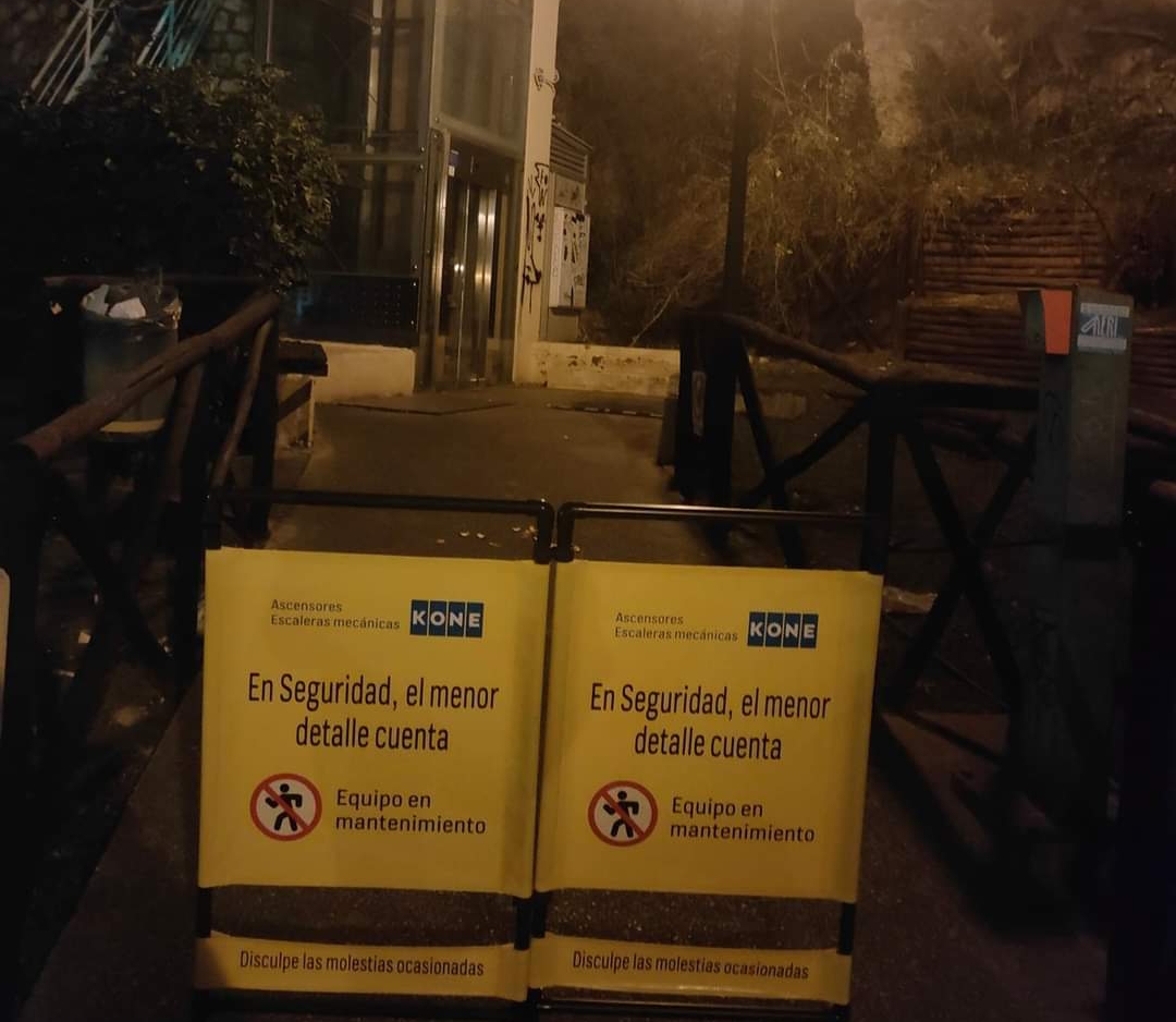 Cagliari, ascensori nuovamente ko e Castello isolato: la beffa dei cartelli di avviso in spagnolo