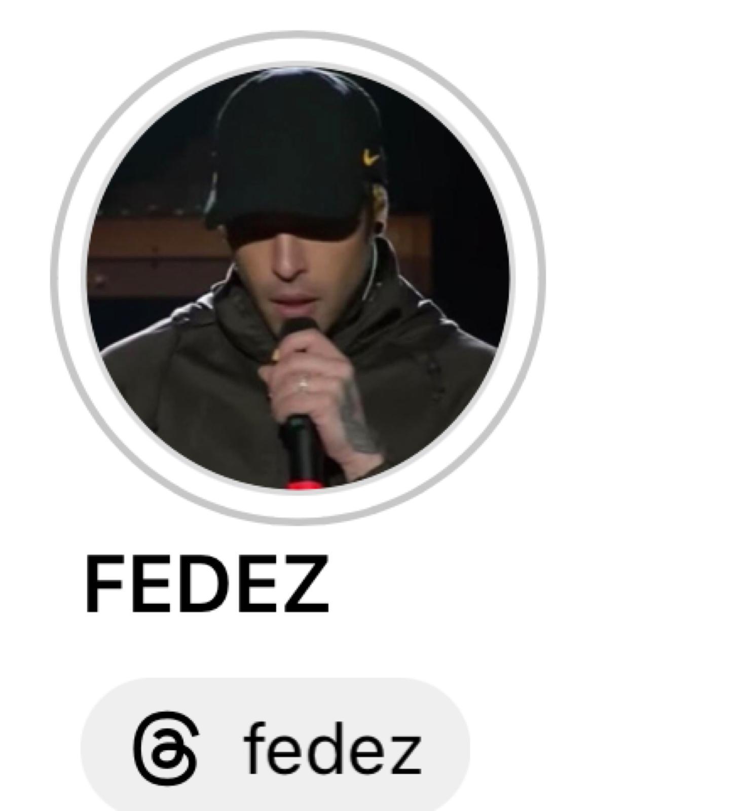 Cede anche Fedez: via la foto con la famiglia, anche su Instagram torna single