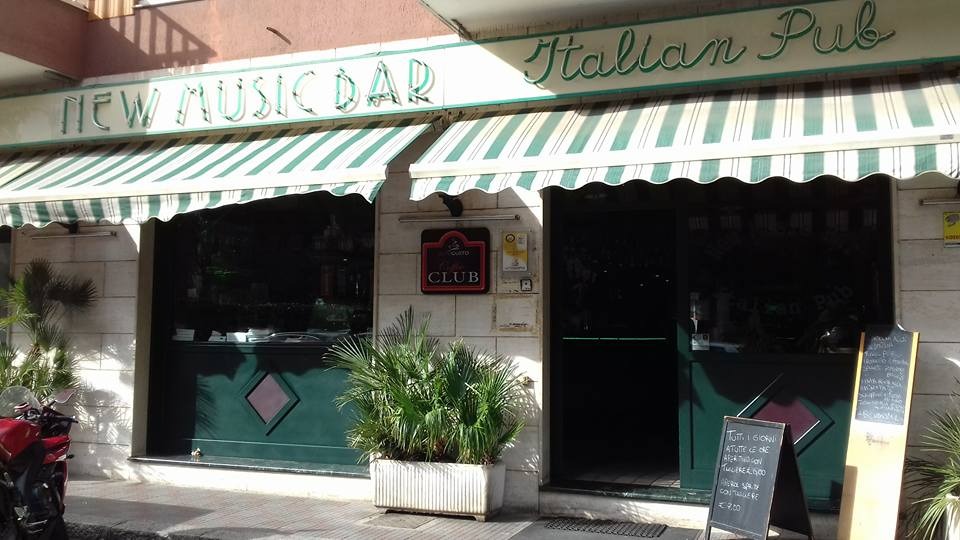 Cagliari, la guerra del Comune ai tavolini abusivi: chiuso per 8 giorni il New Music Bar