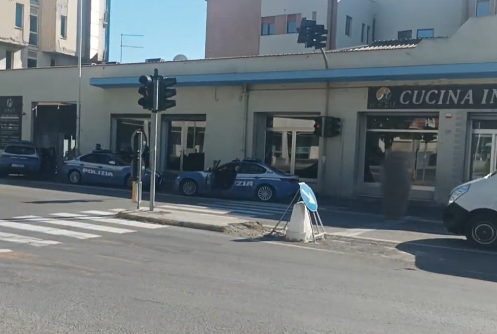 Cagliari, lite per il conto non pagato nell’all you can eat cinese: spintoni e feriti all’Hasu di viale Diaz