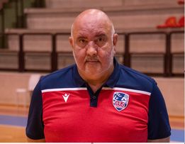 Insulti razzisti al calciatore avversario: il Cus Cagliari esonera l’allenatore Andrea Congiu