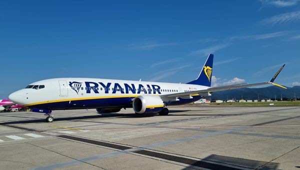 Sistema di controllo in tilt, paura sul Ryanair partito da Cracovia: 187 passeggeri in salvo a Elmas