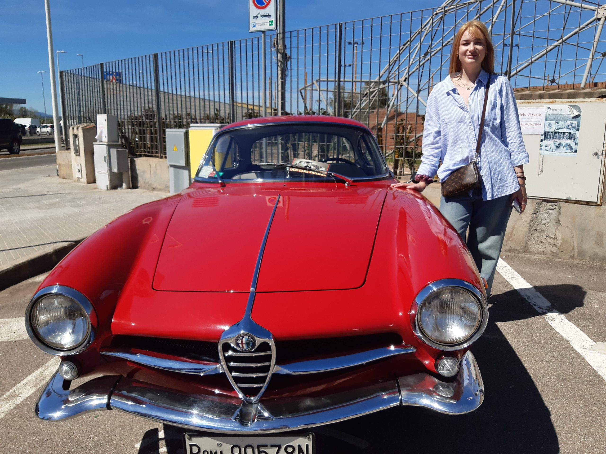 Assemini, grande successo per il raduno di auto e moto d’epoca