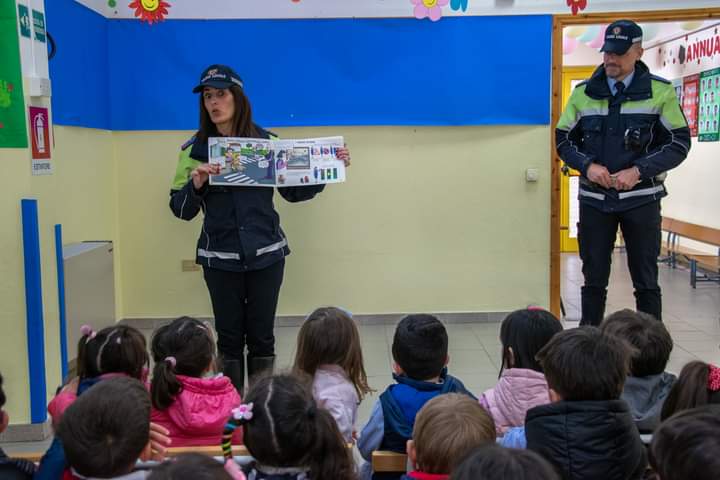 Sinnai, i piccoli dell’asilo a lezione di sicurezza stradale