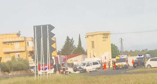 Nuovo incidente nell’incrocio della morte a Decimomannu: diverse auto coinvolte