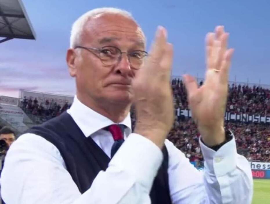 Cagliari, l’addio in lacrime di Ranieri: “State sempre vicino a questi ragazzi, siete il loro popolo”