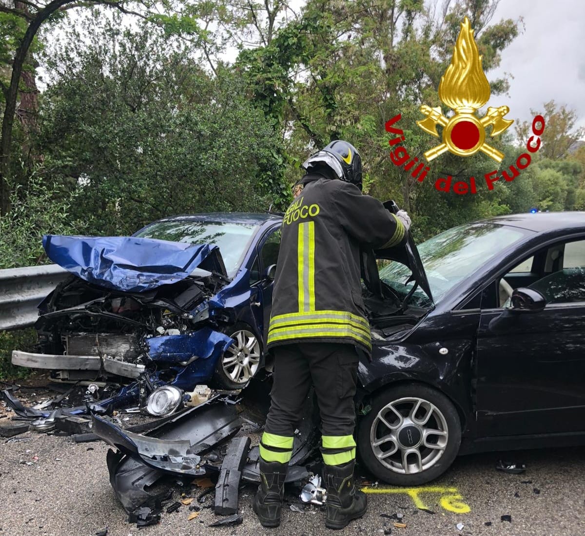 Pauroso schianto frontale nel nord Sardegna, 3 feriti estratti dalle lamiere in gravi condizioni