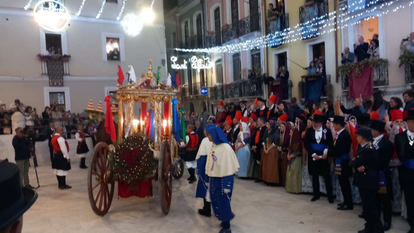 Preghiere e festa a Cagliari, Sant’Efisio ritorna per la 368esima volta scortato da migliaia di fedeli