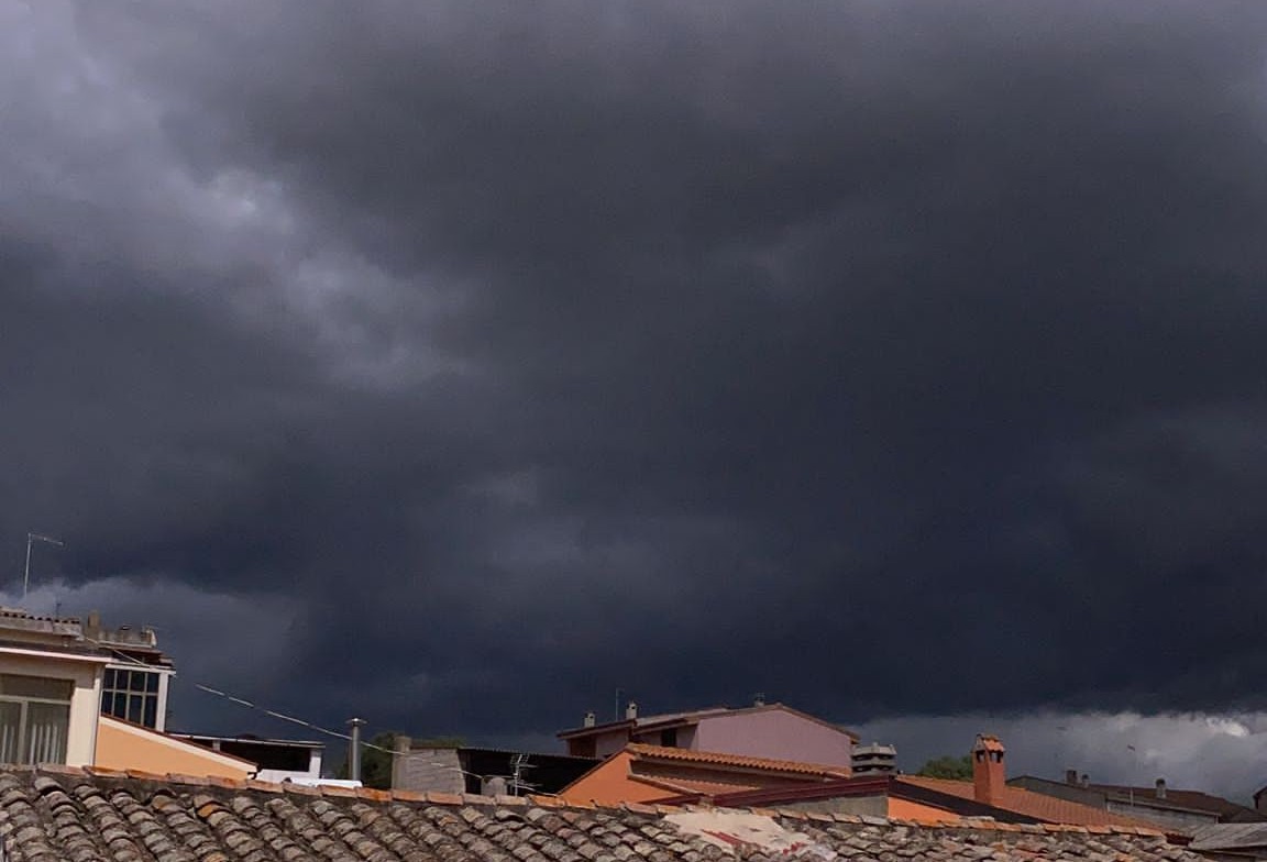 Samassi, dal sole a un violento acquazzone: anche a maggio altalena meteo