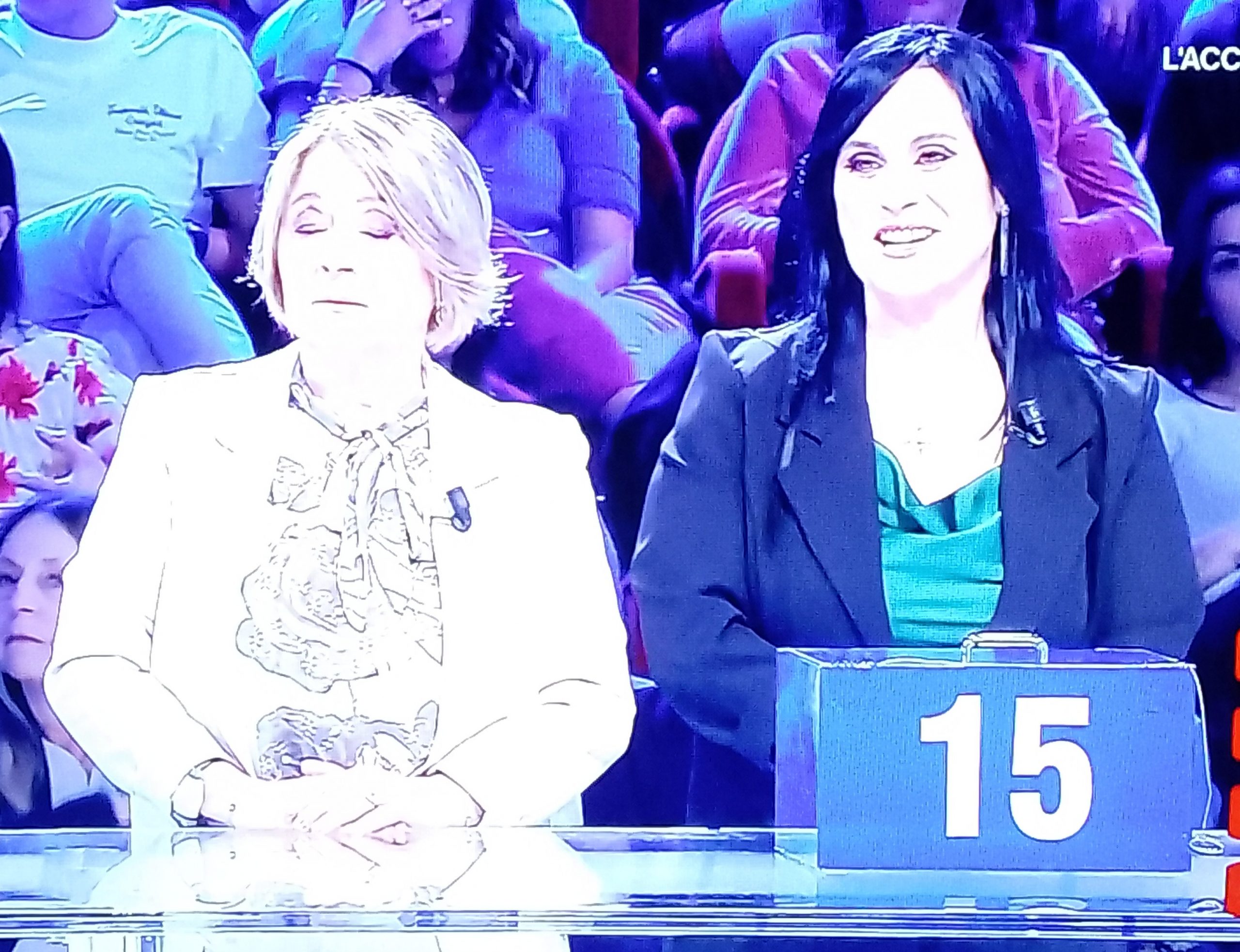 Simpatica ma sfortunata, la cagliaritana Barbara rinuncia a 49mila euro e lascia “Affari Tuoi” a mani vuote