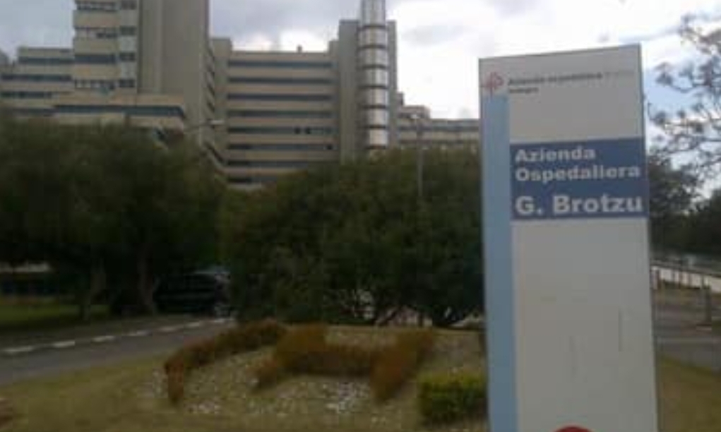 Lavoratori del Brotzu in guerra: “Un Oss ogni 600 pazienti, tanti hanno piaghe e infezioni”