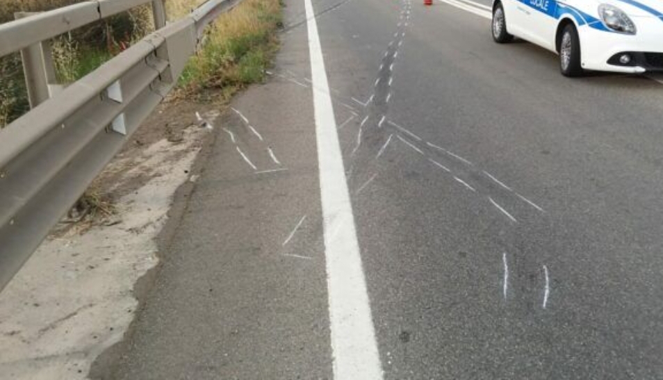 Mattinata da incubo per gli automobilisti a Cagliari, un incidente blocca il traffico sulla 195 Racc