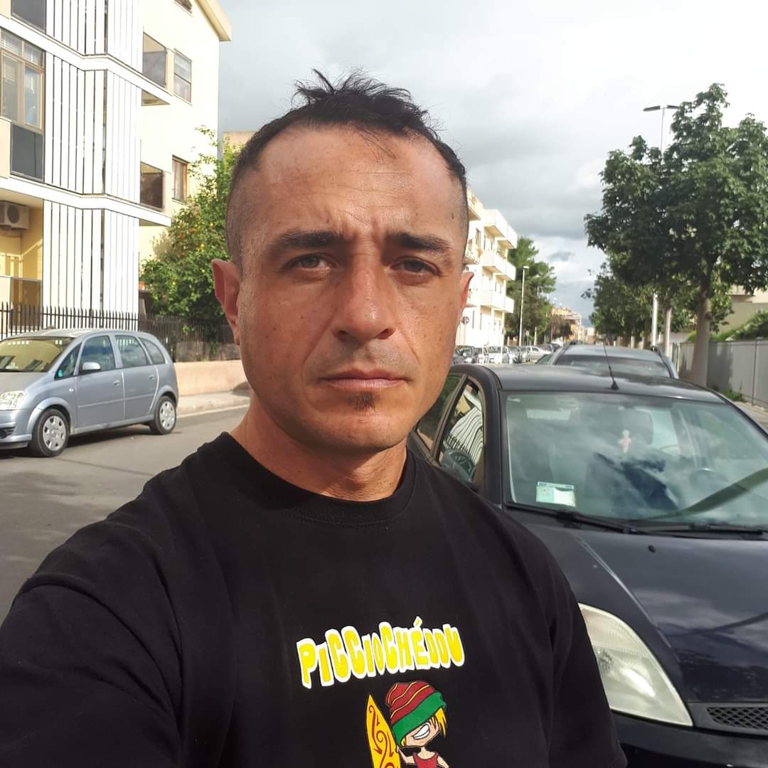 Abusivo vende bibite al Poetto, maxi multa: “Un bagnante mi ha filmato e ha avvisato gli agenti”