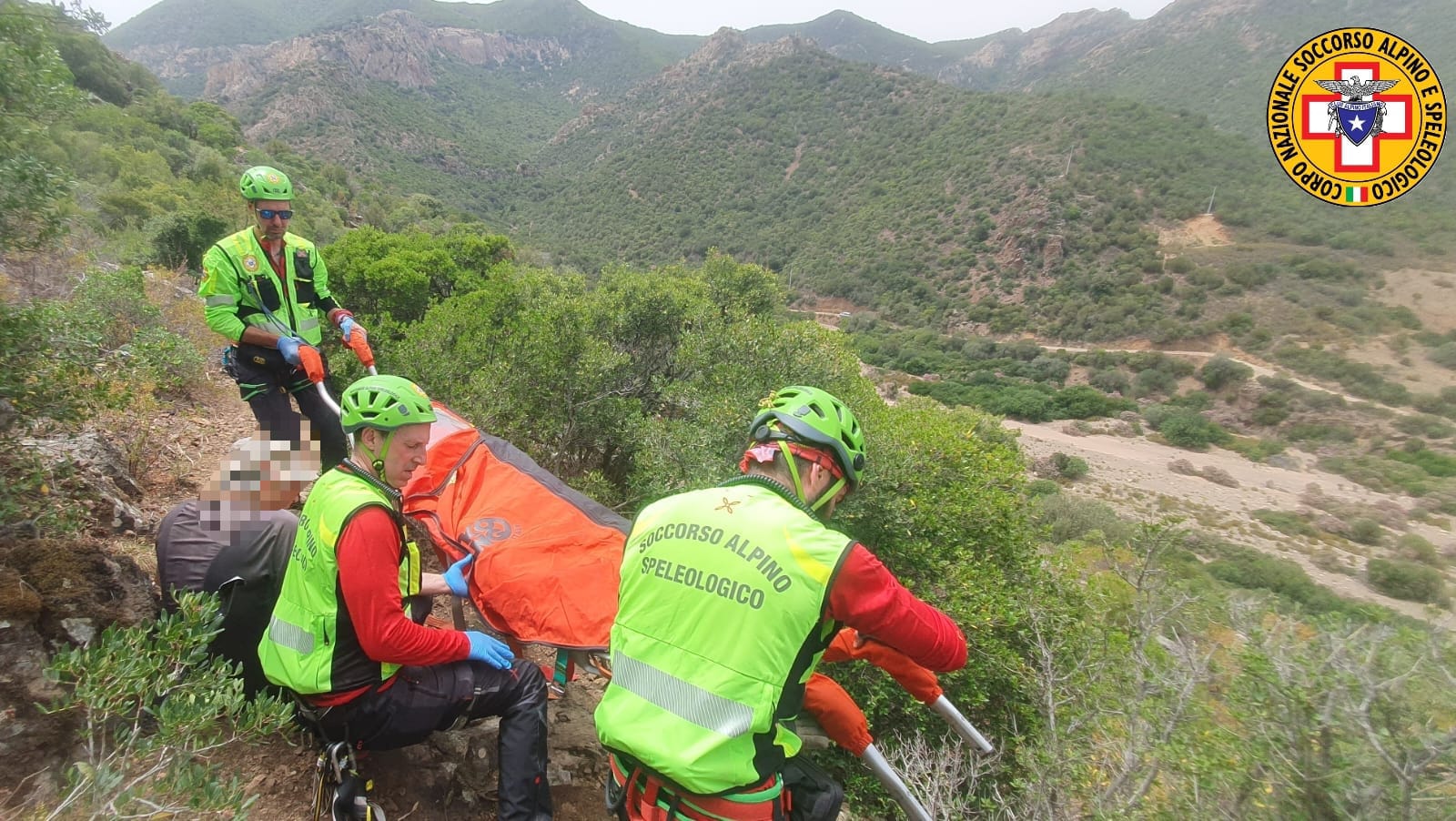 Coppia di escursionisti infortunati nel sentiero Corbezzolo di Uta: salvati dal soccorso alpino