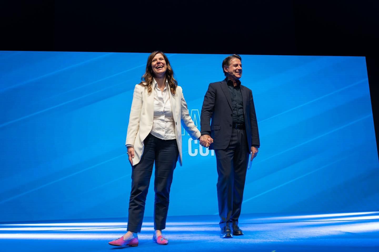 “Basta poltronificio a spese dei sardi”, pressing sulla Todde: spalle al muro anche sulla sanità, il Pd la blinda