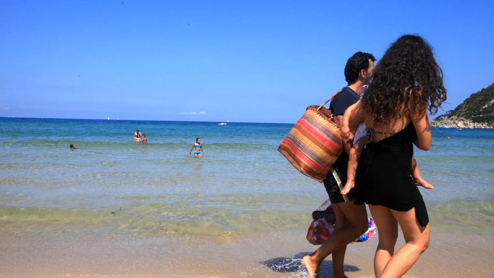 Maxi rincari sulle vacanze anche in Sardegna: salasso per hotel e ristoranti senza contare aerei e navi