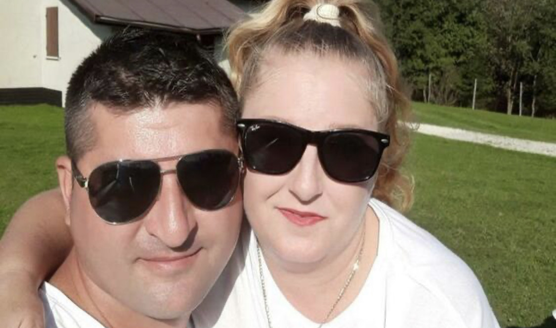 Operaio si ferma per aiutare un automobilista con l’auto in panne, viene investito da un tir e muore