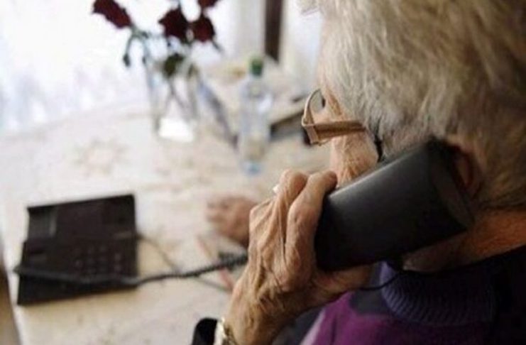 Nuova truffa a Pirri, finti carabinieri telefonano alla vittima per indurla a lasciare l’appartamento