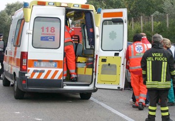 Vola fuori strada con l’auto, 44enne trovato morto dopo ore a San Vero Milis
