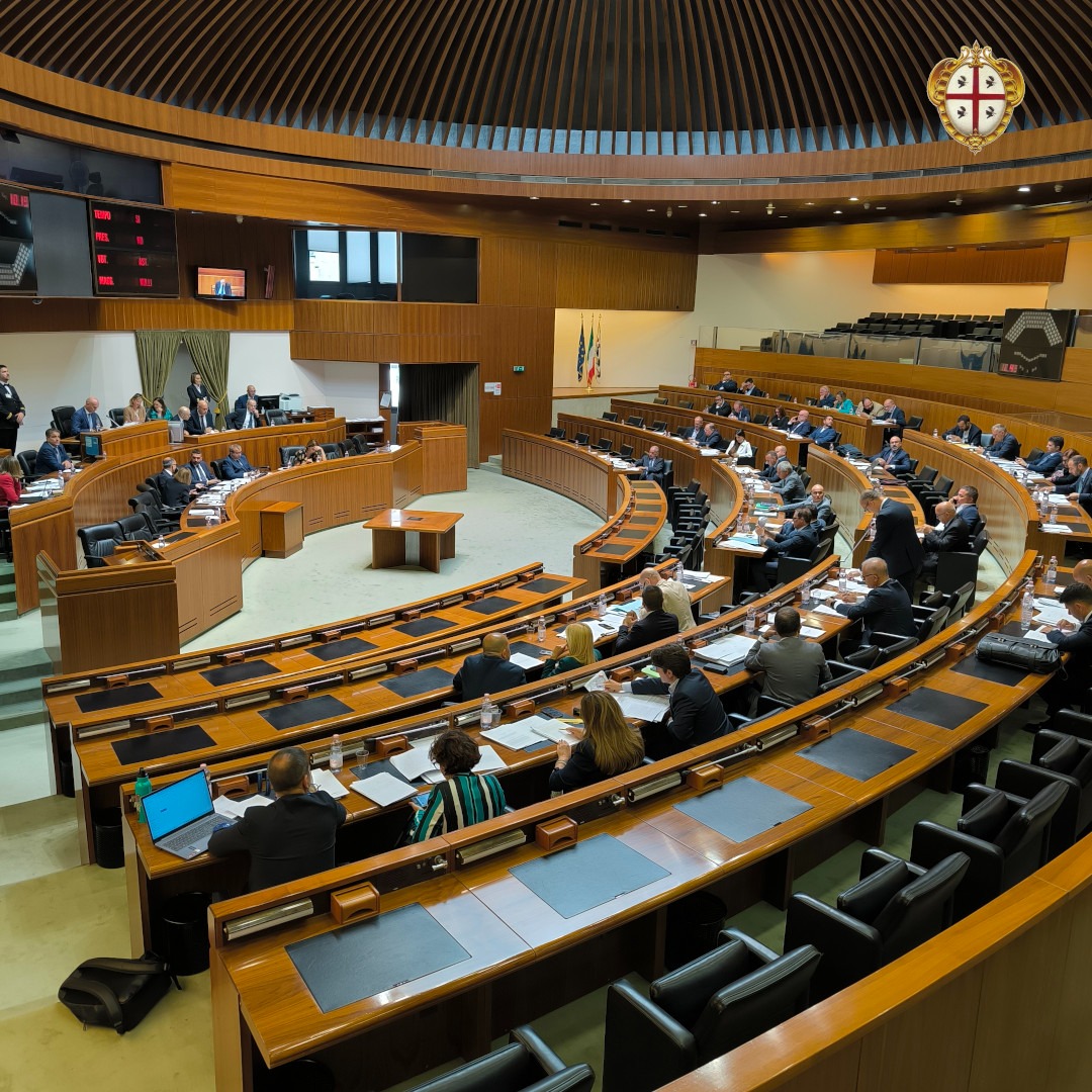 In Sardegna riesumate tutte le province abolite per far risparmiare i cittadini: la consulta boccia il ricorso del governo