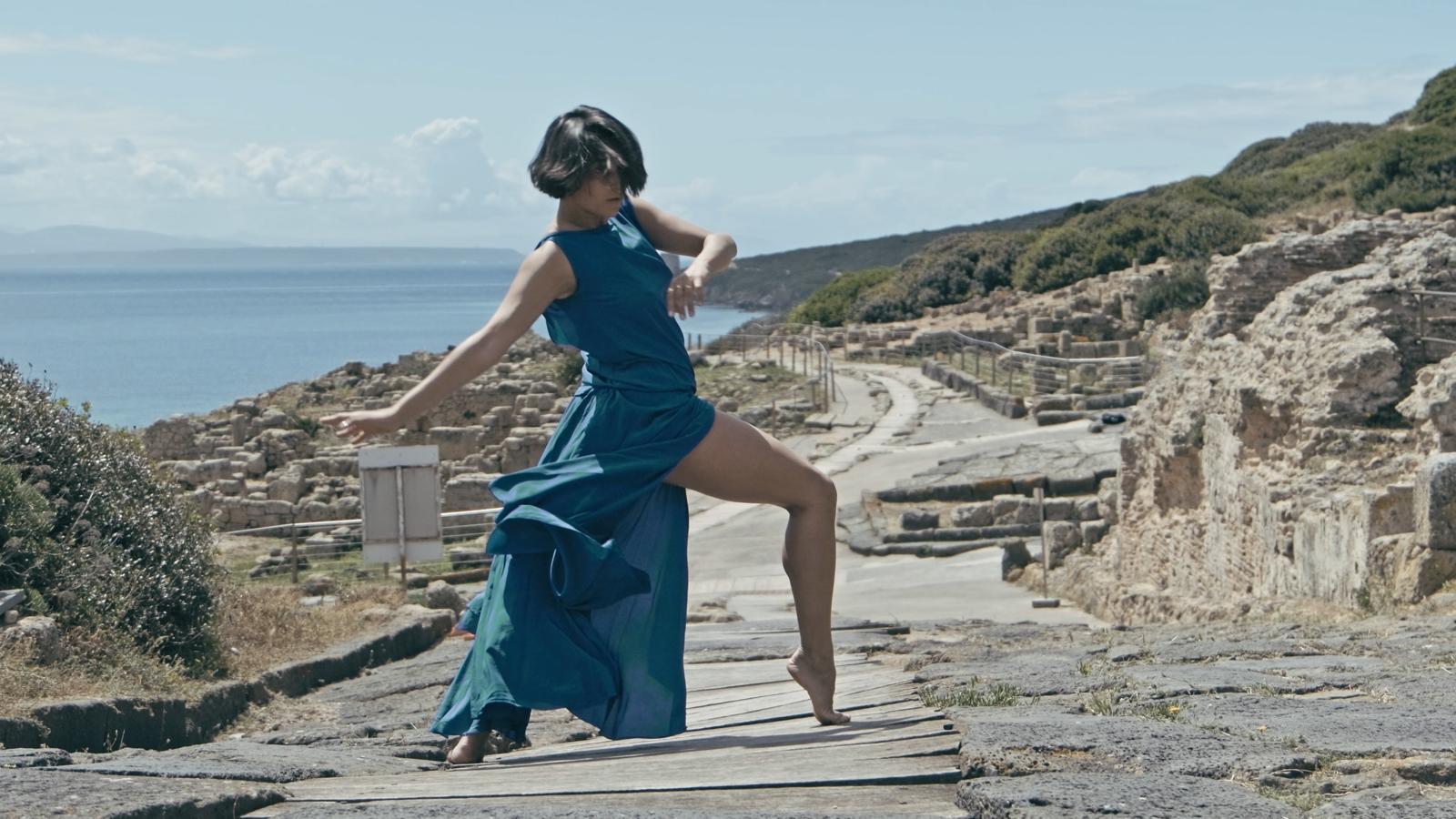 Il ritmo della danza batte forte nel cuore antico dell’isola: a Tharros un festival per emozionarsi