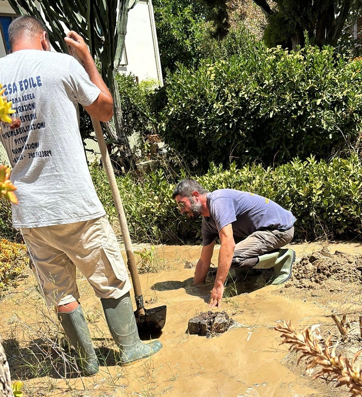 Cagliari, perdita d’acqua in via Del Seminario: “Toni inaccettabili, siamo noi ad aver allertato Abbanoa”