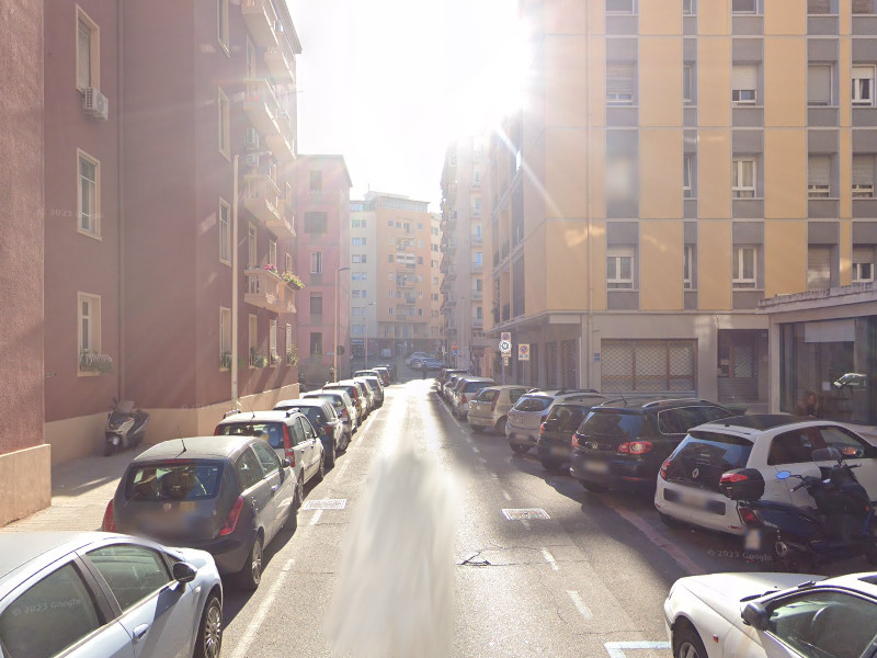 Follia a Cagliari, spara contro il nipote ma la pistola si inceppa: 76enne alla sbarra per tentato omicidio