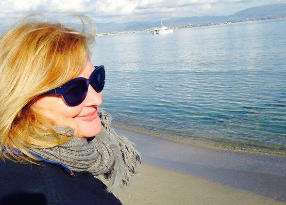 Muore nell’amato mare del Poetto mentre fa il bagno, Cagliari dice addio a Cina Inserra