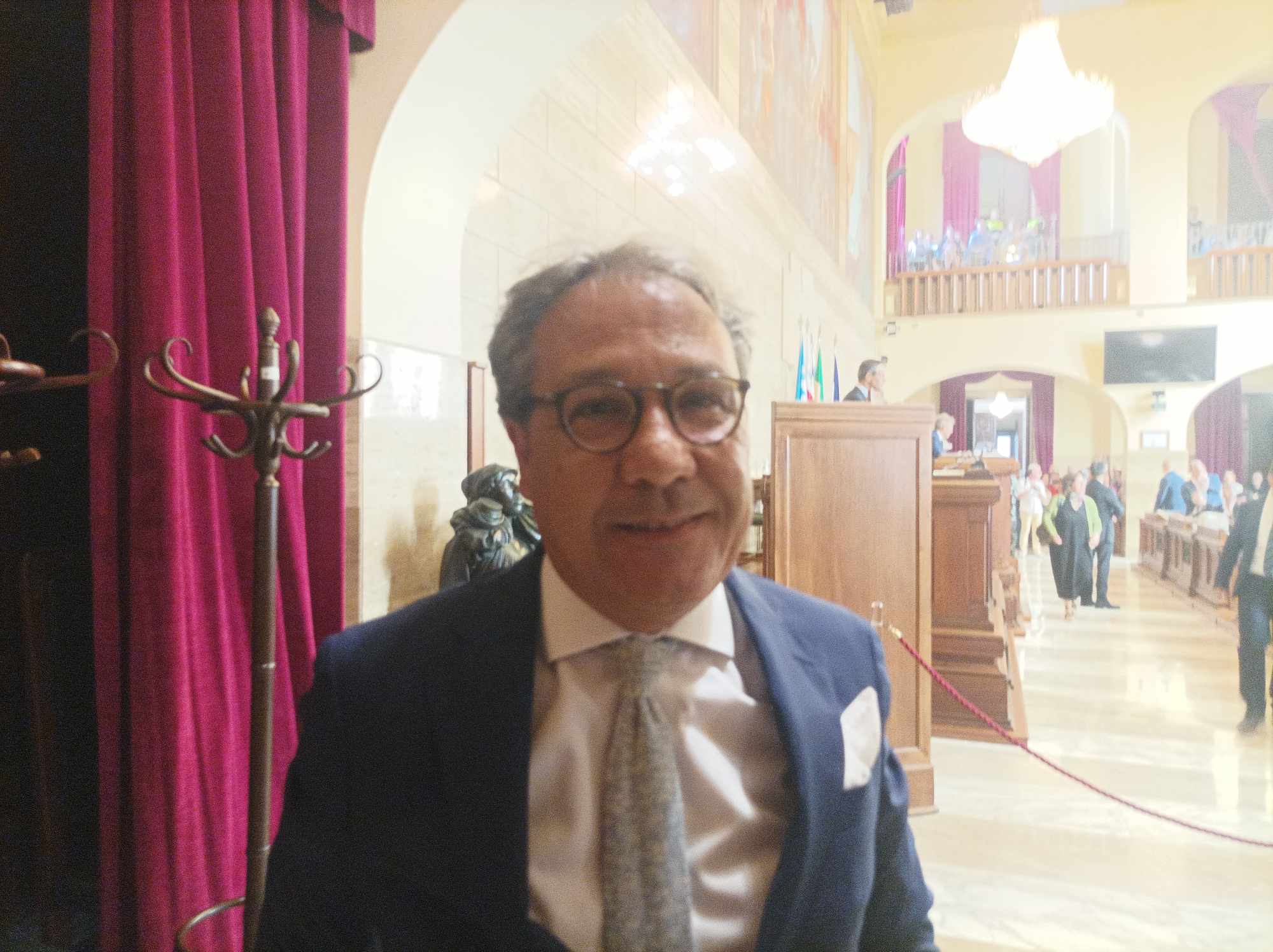 Giuseppe Farris: “Benucci parla da sindaco ma è il presidente del Consiglio, la Giunta è di minore spessore rispetto al 2011”