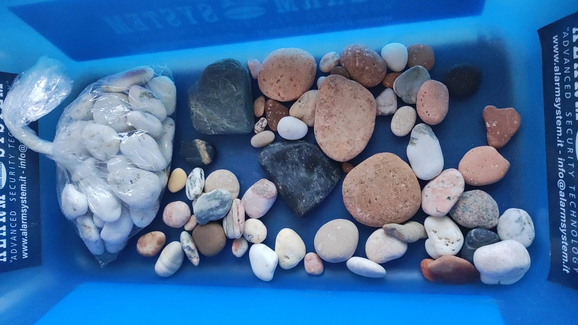 Il turismo che non ci piace: ennesimo sequestro di sassi al porto di Olbia