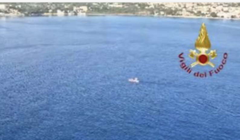 Affonda una barca a vela a Porticello con a bordo 22 persone: un morto e sei dispersi